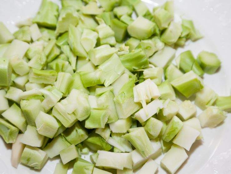 gambi di broccoli fatti a pezzetti