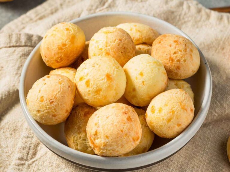 pao de queijo